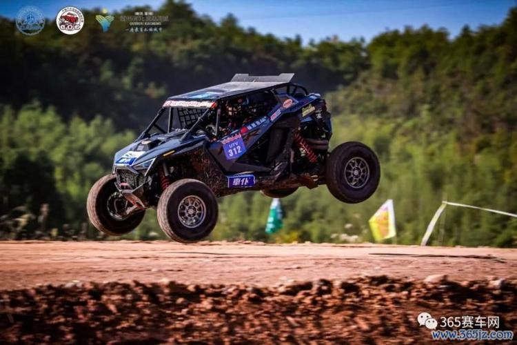 COC衢州柯城站 杨恩东勇夺轻型越野车组冠军