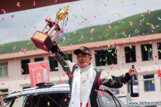 CRC炉霍揭幕战 山东车手杨恩东斩获佳绩