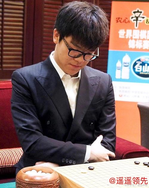 四大世界冠军五位九段出场 五莲迎围甲大腕云集